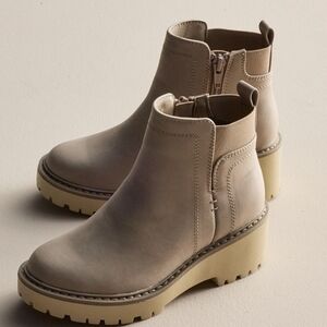 Tan/dustt Pink Girls Size 3 Ankle Boots